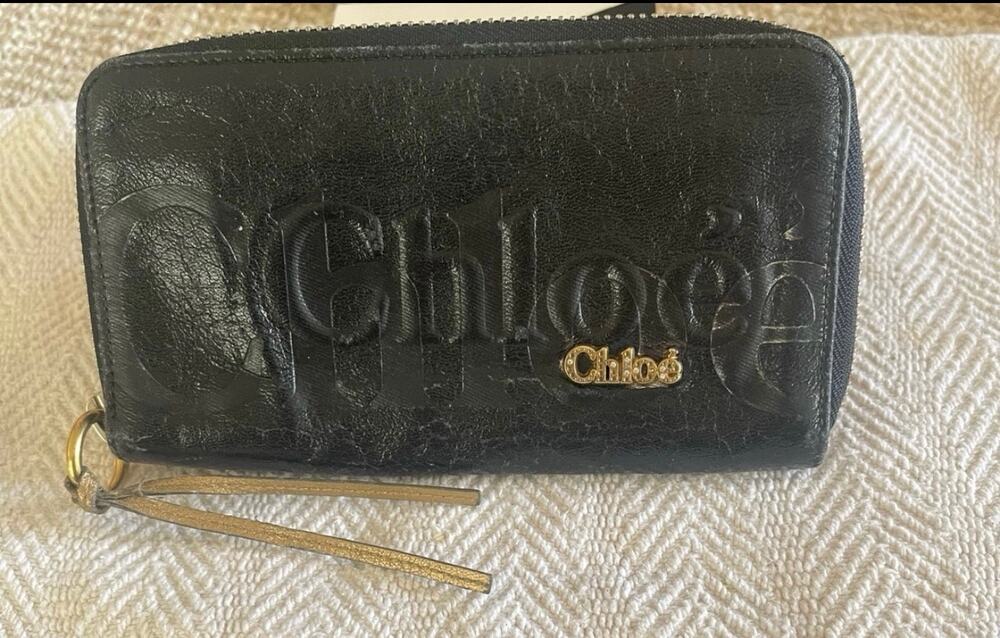 Chloe 3D Logo black zip around wallet